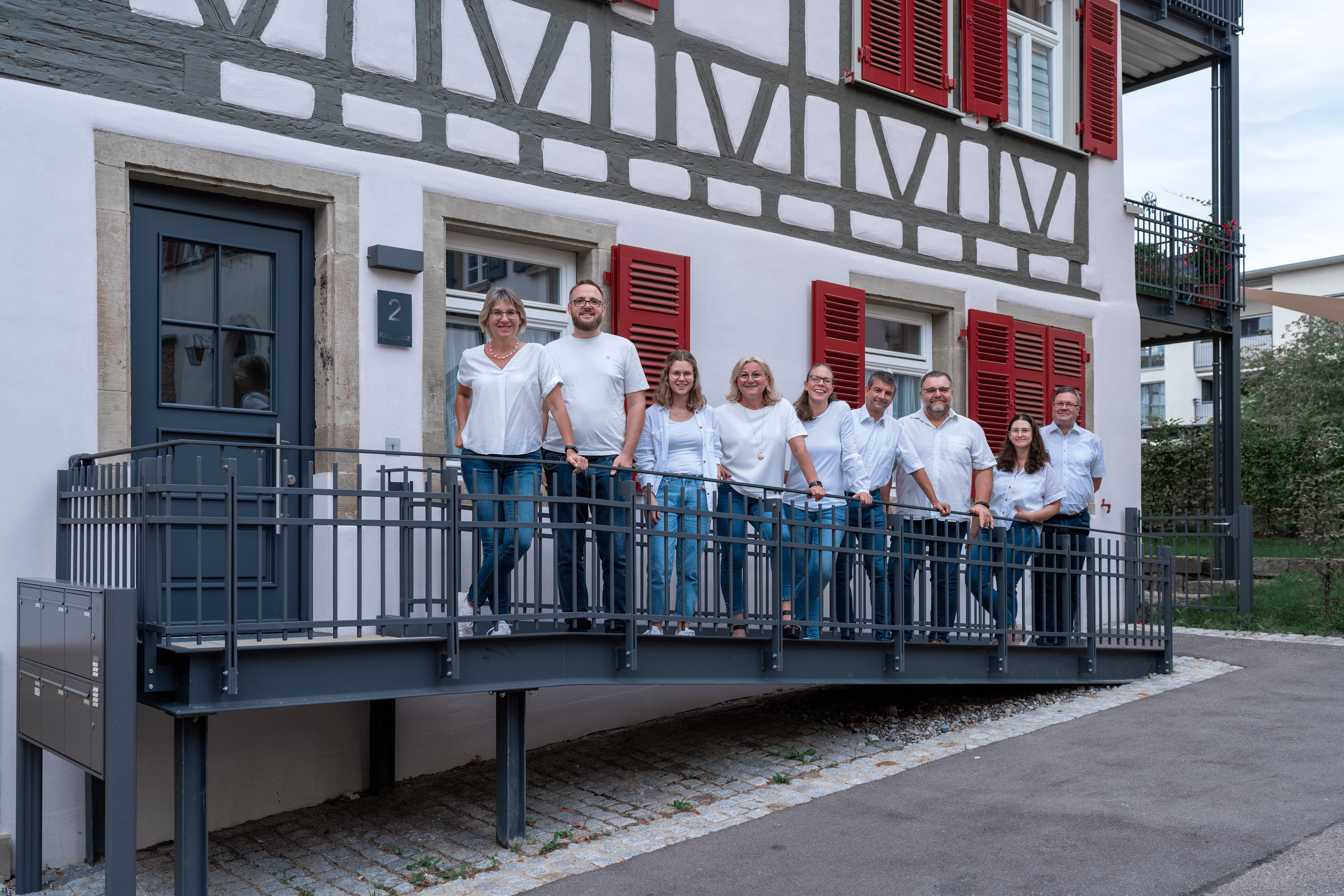 Die Vorstandschaft des Musikvereins Löchgau aus neun Mitgliedern